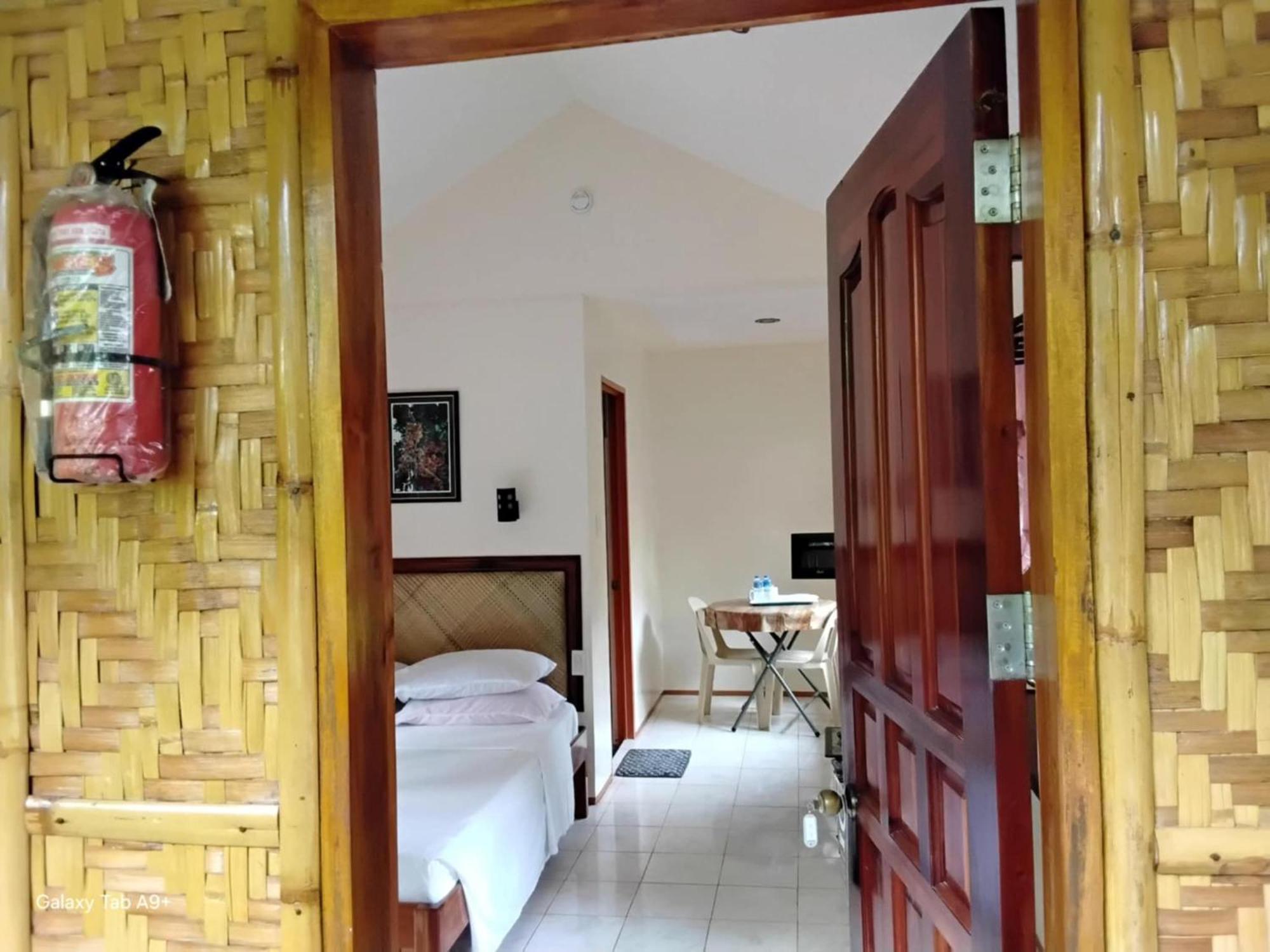 Camiguin Lanzones Resort Mambajao Phòng bức ảnh