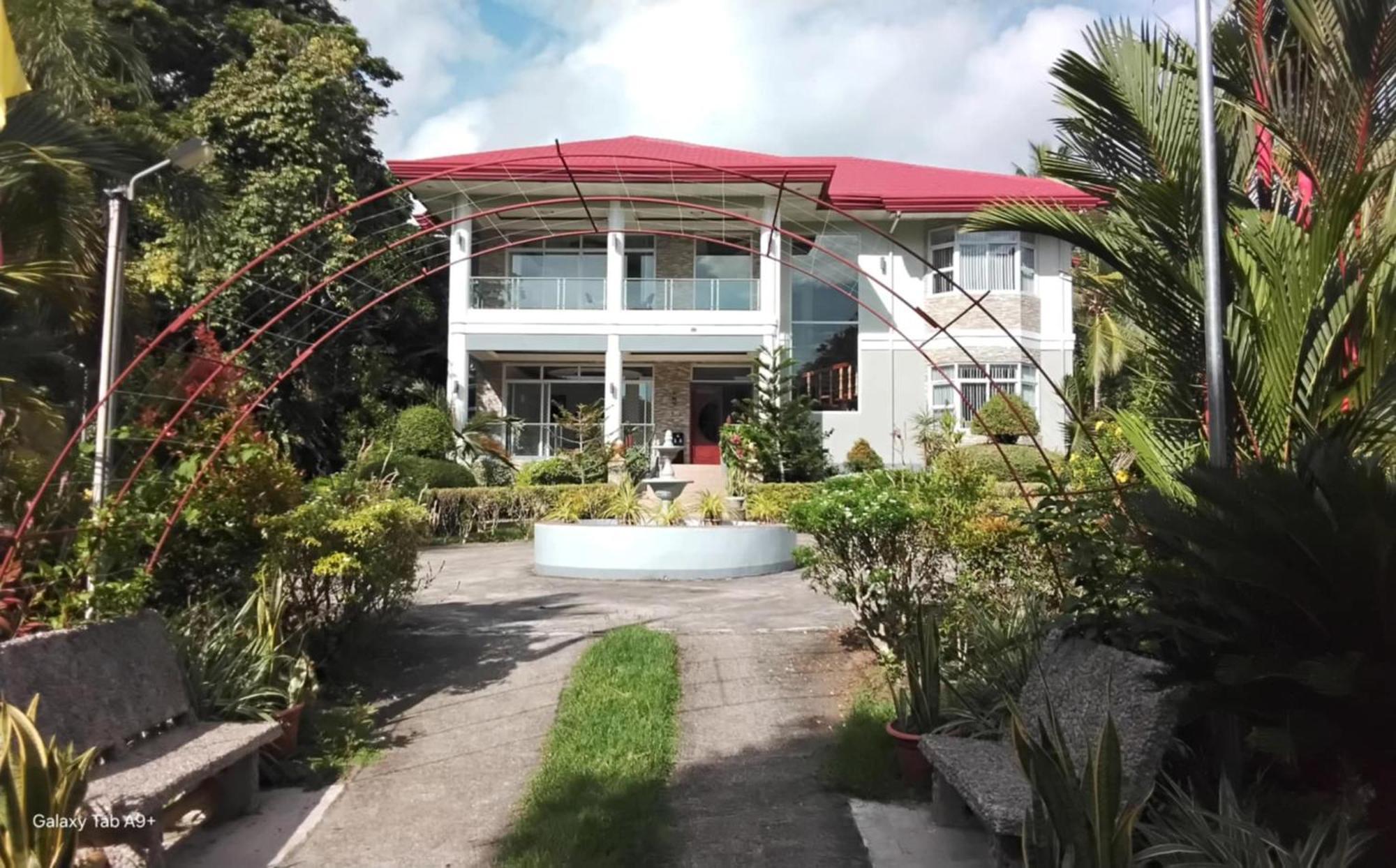 Camiguin Lanzones Resort Mambajao Ngoại thất bức ảnh