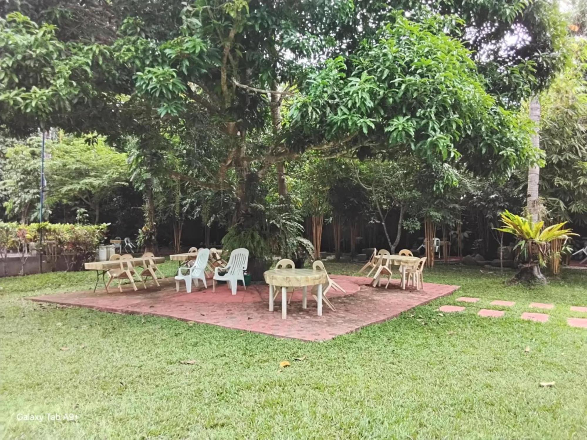 Camiguin Lanzones Resort Mambajao Ngoại thất bức ảnh