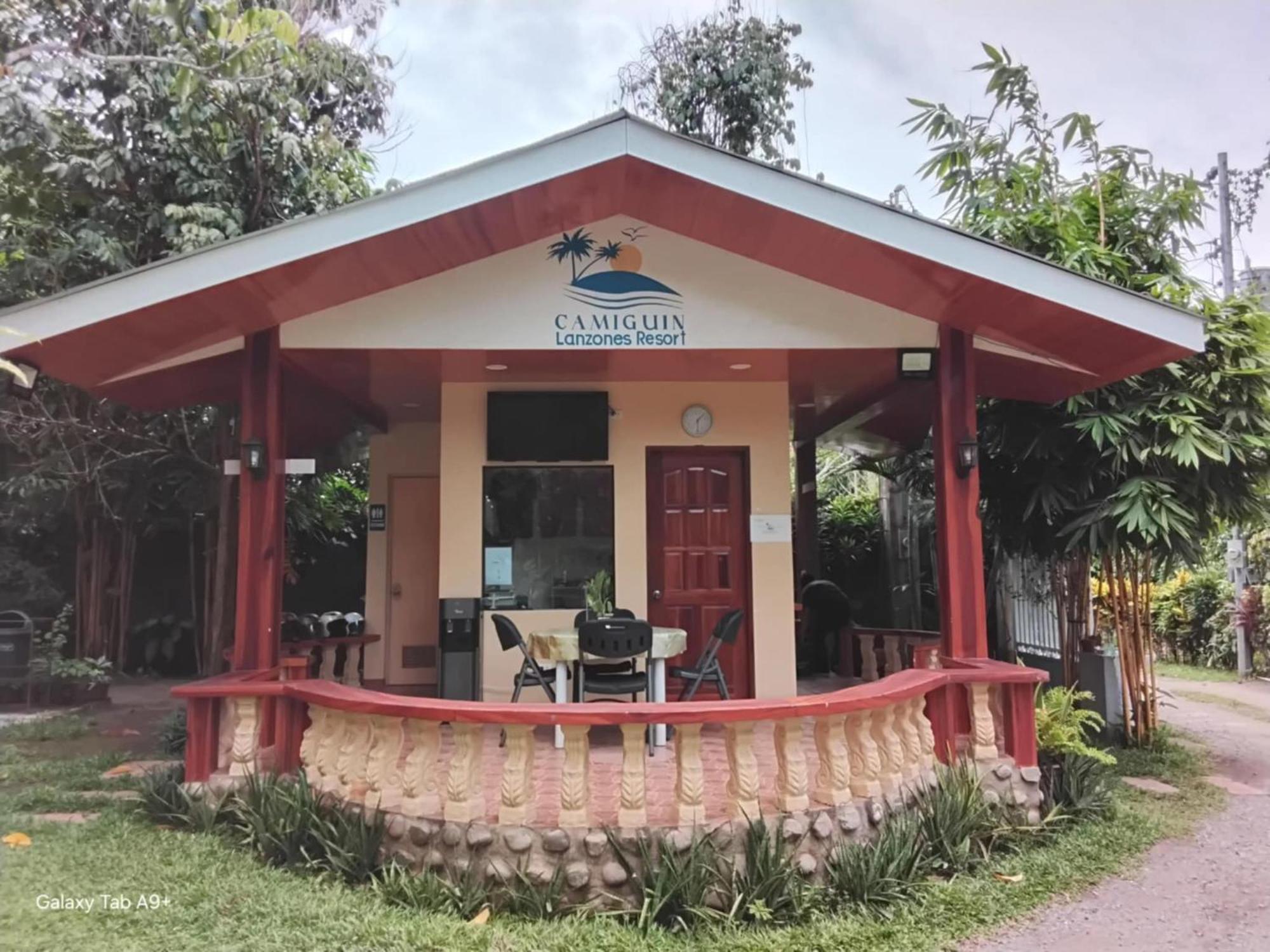Camiguin Lanzones Resort Mambajao Ngoại thất bức ảnh