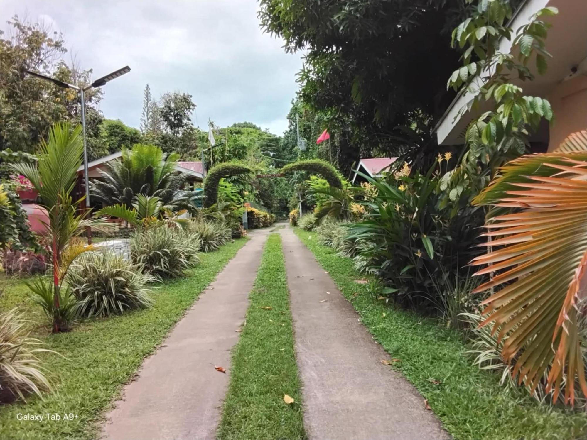 Camiguin Lanzones Resort Mambajao Ngoại thất bức ảnh
