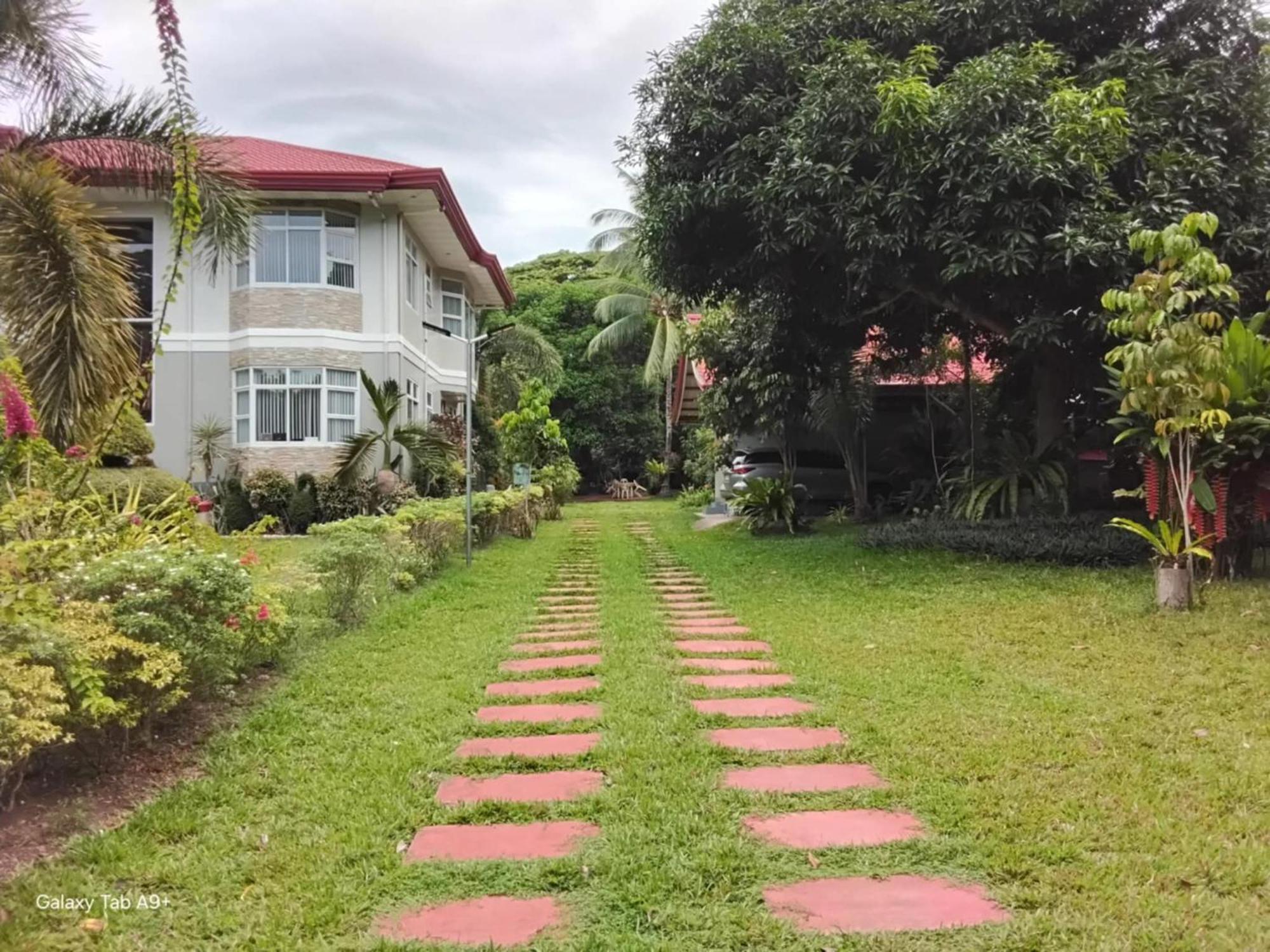 Camiguin Lanzones Resort Mambajao Ngoại thất bức ảnh